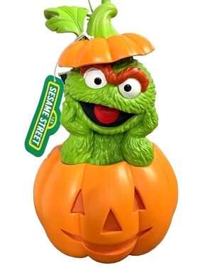 Sesame Street Oscar the Grouch Pumpkin Halloween 10” Figurine  New! So Cute!